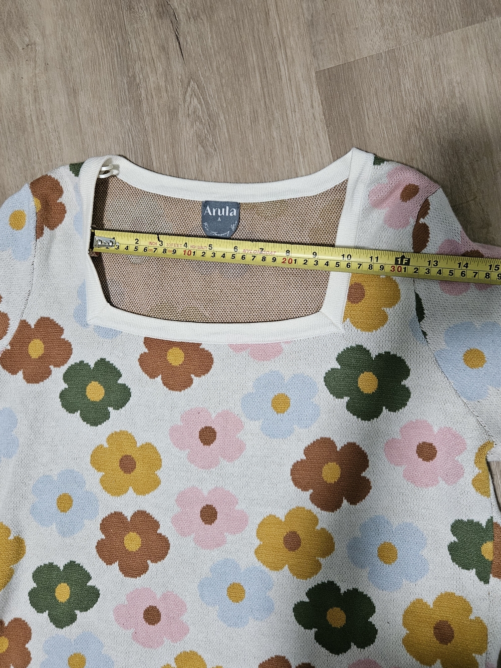 ARULA Cream Multi Floral Square-Neck Long Sleeve Top - Picture 11 of 12
